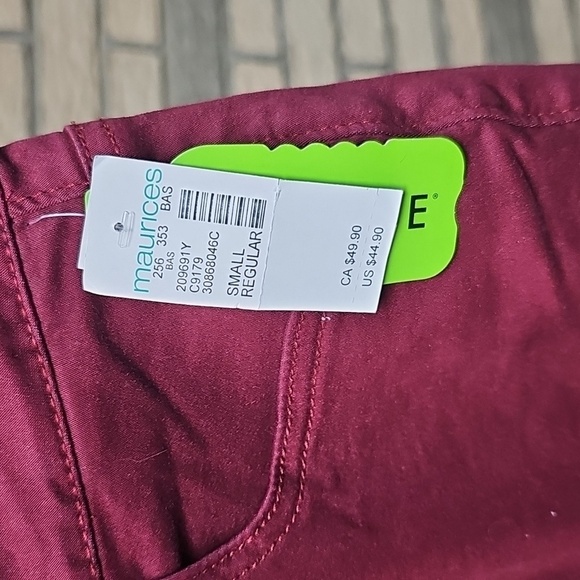 NWT Maurices SLIM Boot Curvy Jeans SZ S (4-6) MAROON Stretchy - Picture 4 of 14